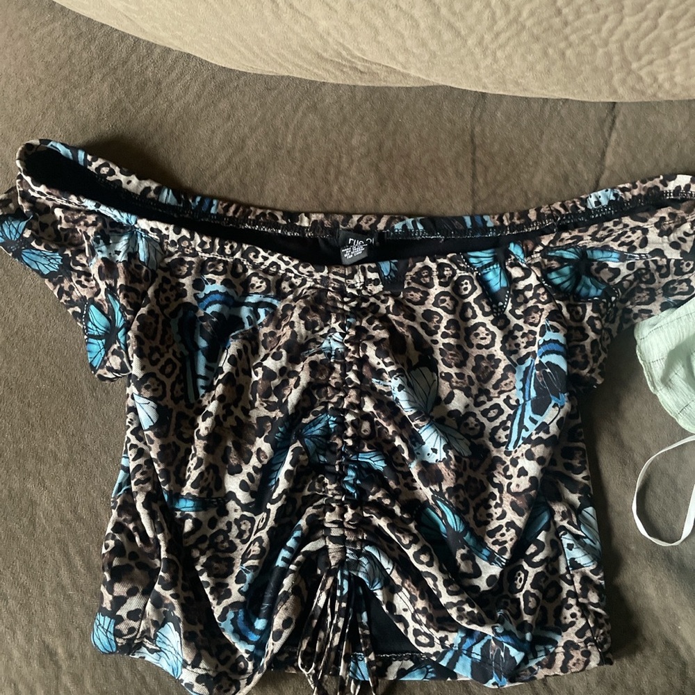 Leopard Crop Top